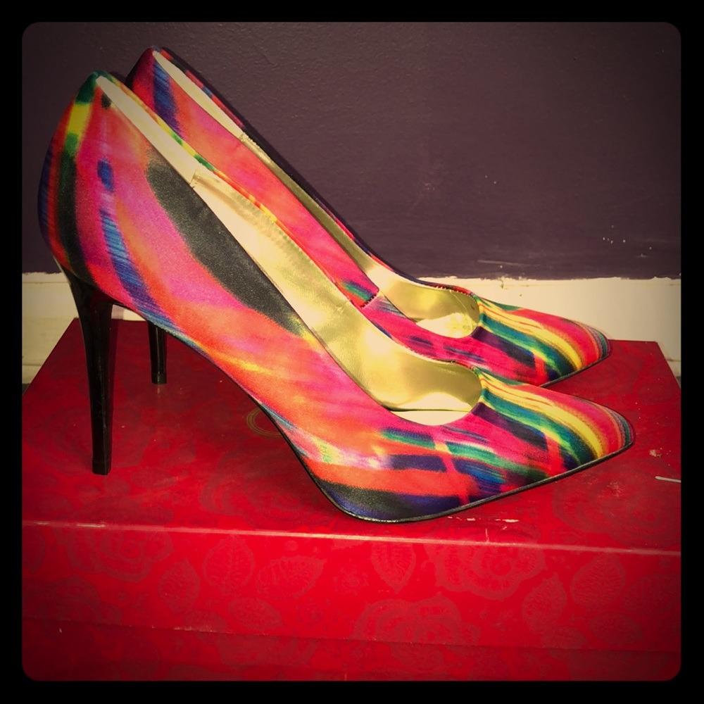 COLORFUL, BRAND NEW heels by Carlos Santana!